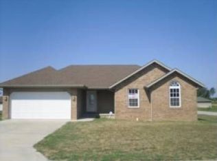 305 S Westgate Dr, Clever, MO 65631