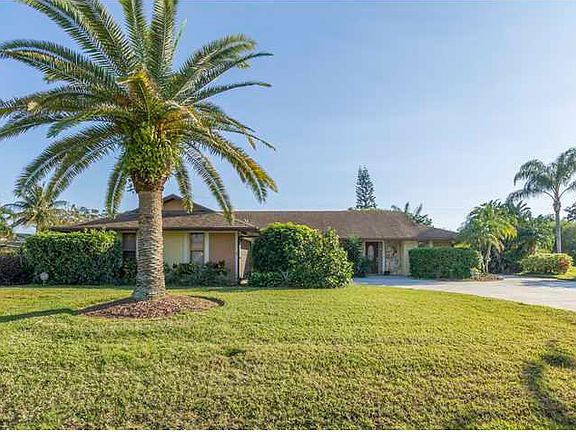 5th image of 2072 SE Allamanda Dr