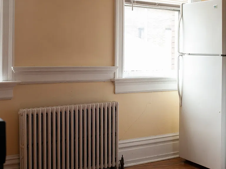 503 Center St #3 — Photo 4