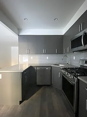 Rented by Compass | media 12