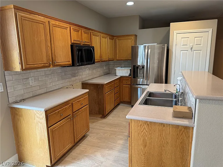 7595 Paso Robles Ave — Photo 10