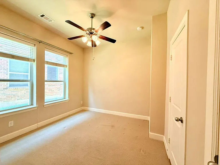 6704 Castillo St — Photo 36