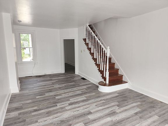 2nd image of 1313 Lancaster Ave