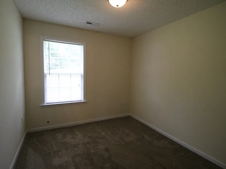 1258 Camellia Ct — Photo 12