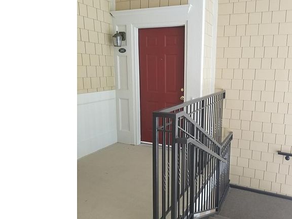 3rd image of 2620 Lockwood Rd