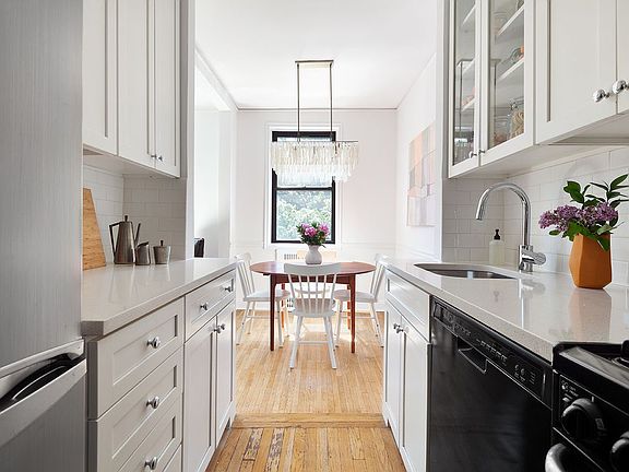 4th image of 40 Prospect Park W APT 3B