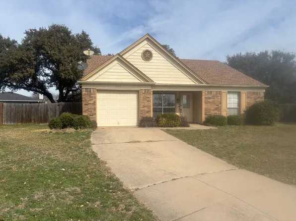 7616 Honeybee Ct, Fort Worth, TX 76137