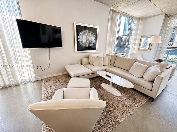 4th image of 151 SE 1st St APT 1602