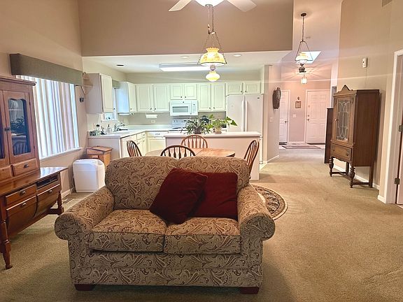 5th image of 1807 Magnolia Ct #1807