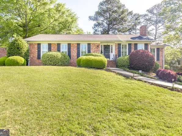 2957 Stuart Dr, Macon, GA 31204