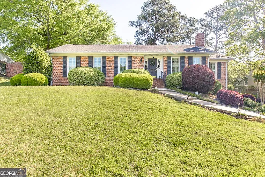 2957 Stuart Dr photo 1