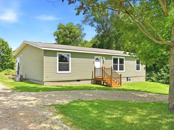 3138 Pierce Saint Croix Rd, Spring Valley, WI 54767