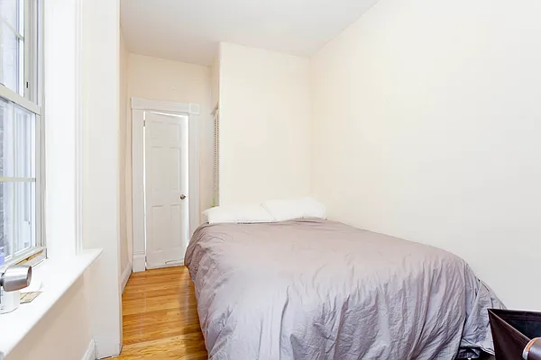 Rented by Brown Harris Stevens | media 7