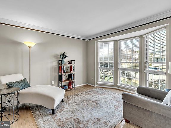 5th image of 409 Kinross Dr
