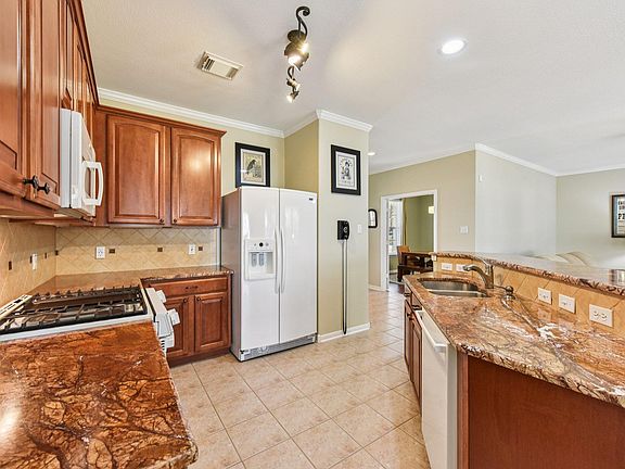 3rd image of 9100 Wampton Way