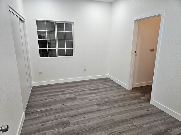 4th image of 3951 Arden Dr #3951