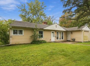 395 Oswego St, Park Forest, IL 60466