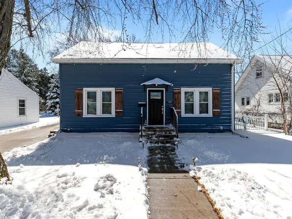 1715 W Commercial St, Appleton, WI 54914