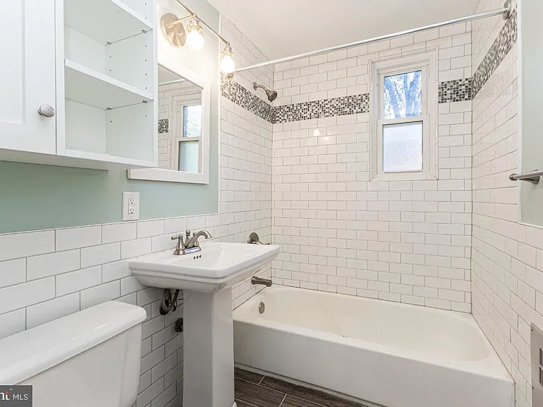 100 N George Mason Dr #3 — Photo 17
