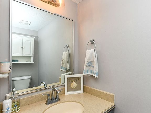5th image of 9522 Belmar Ct