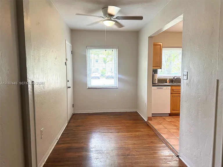 7734 SW 55th Ave #B — Photo 5