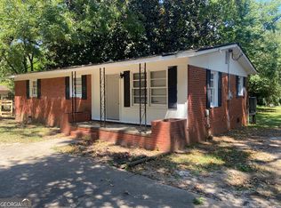 126 Woodland Dr, Byron, GA 31008