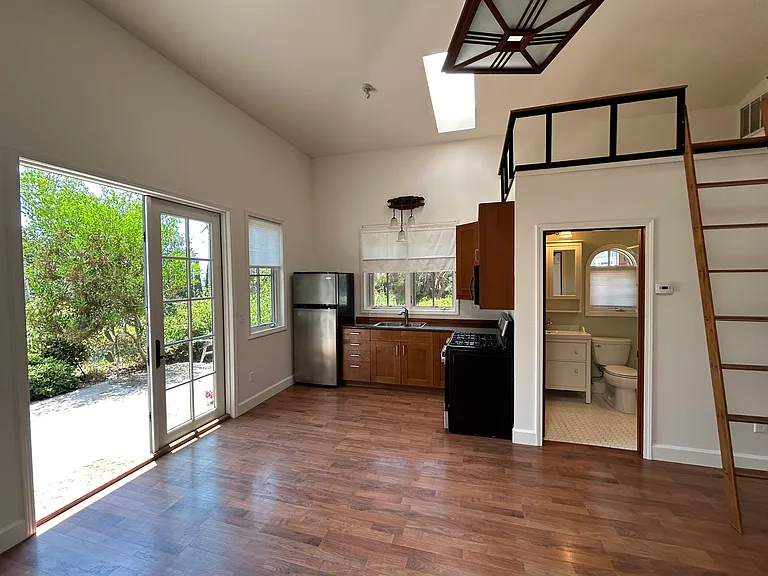 388A Orpheus Ave — Photo 3