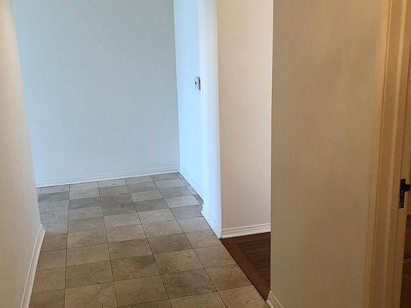 2nd image of 2025 S Beverly Glen Blvd Ph A