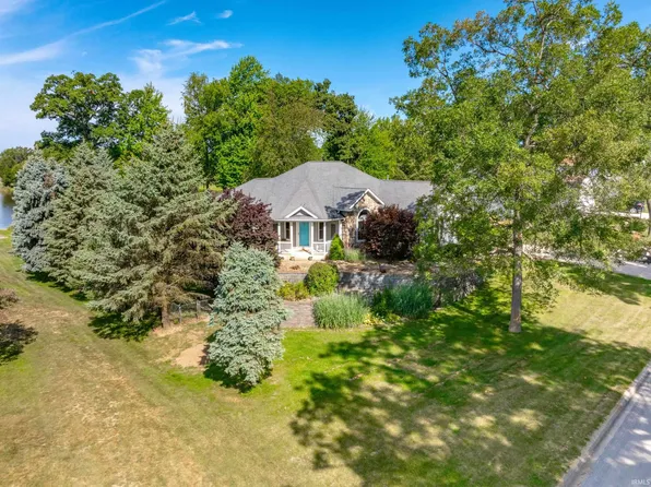 401 N Lincoln Park, Warsaw, IN 46582