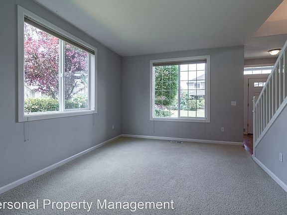 5th image of 3703 NE 91st Way