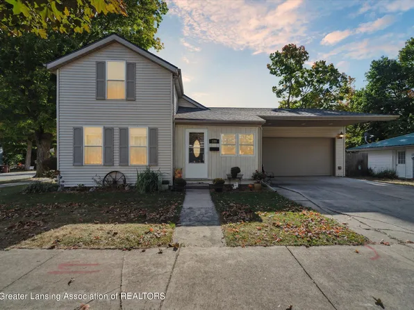 109 S Warren St, Portland, MI 48875