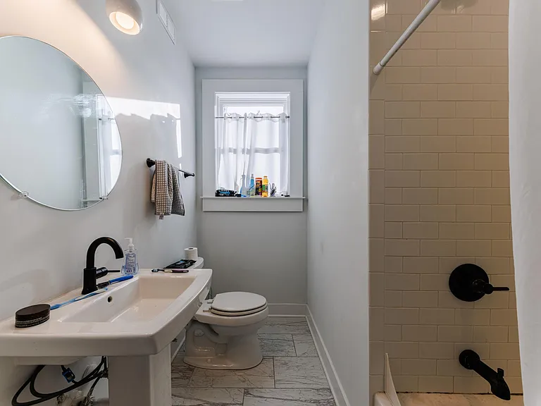 120 Peachtree Memorial Dr NW #4 — Photo 19