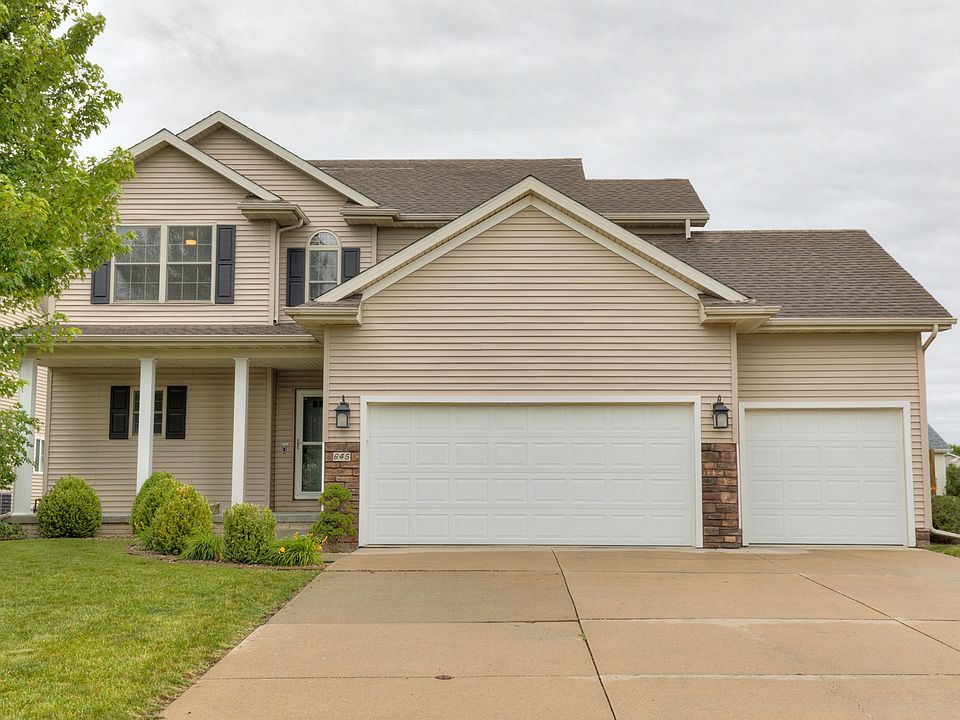 1st image of 645 SE Carefree Ln