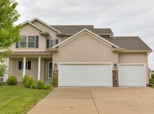 645 SE Carefree Ln, Waukee, IA 50263