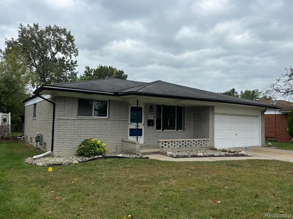 1839 Castleton Dr, Troy, MI 48083