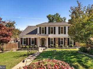 1105 Bayliss Dr, Alexandria, VA 22302