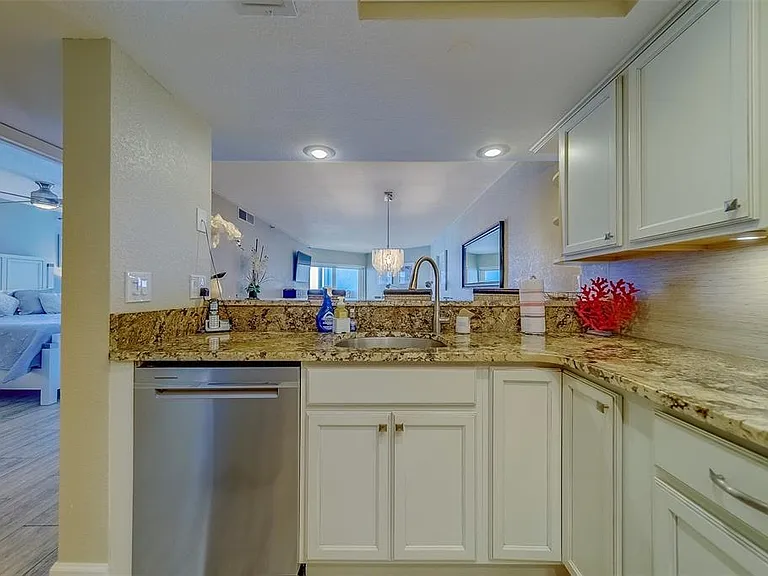 17980 Gulf Blvd #402 — Photo 11