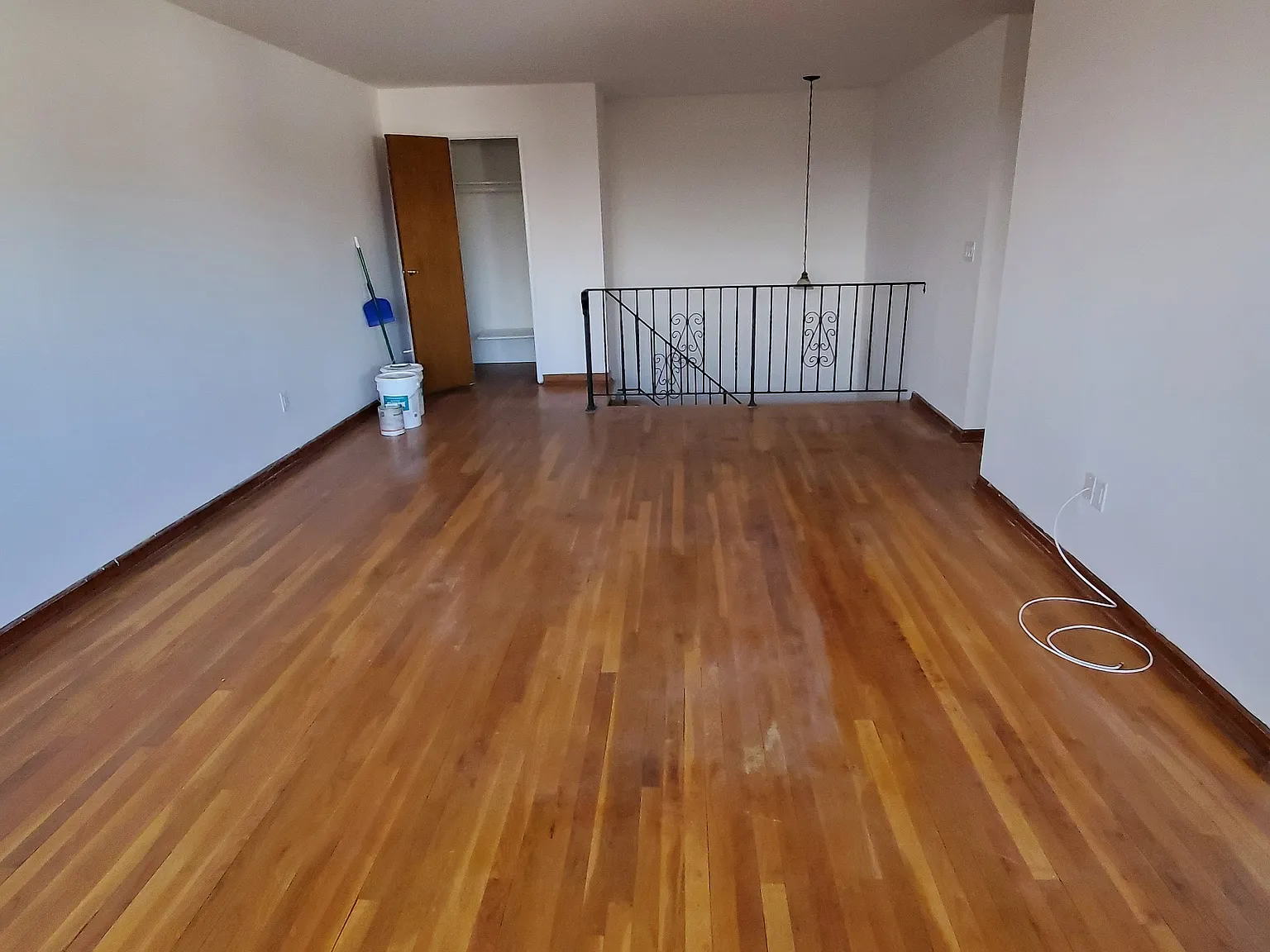 2 bed, 1200 sqft, $2,700 — Photo 4