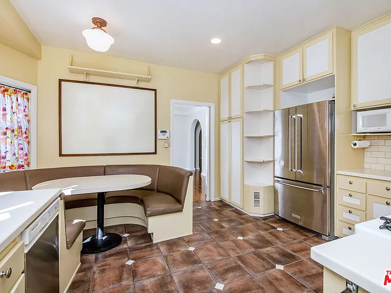 846 S Lucerne Blvd — Photo 8
