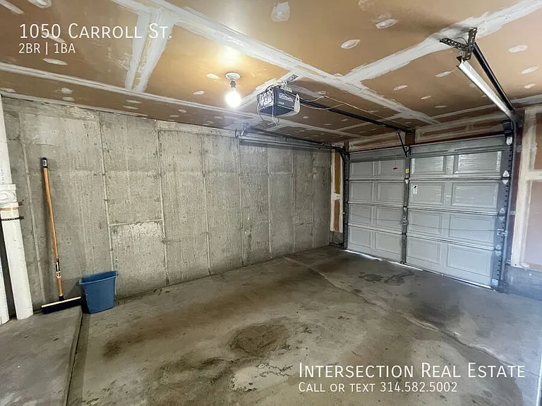 1050 Carroll St — Photo 14