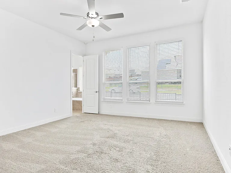 1413 Buckeye Trl — Photo 17