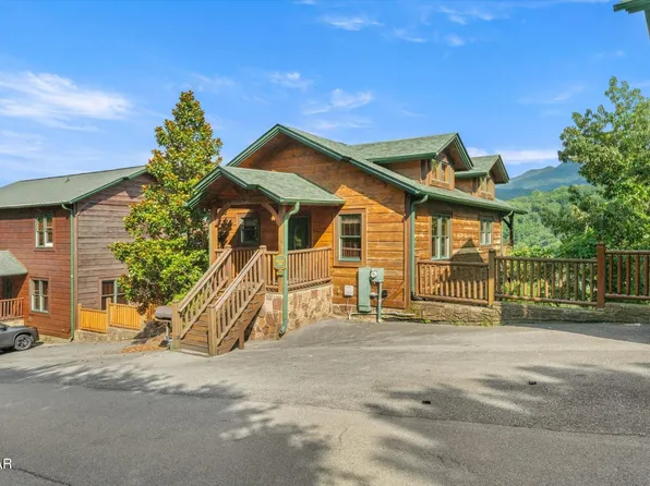 812 Resort Way, Gatlinburg, TN 37738