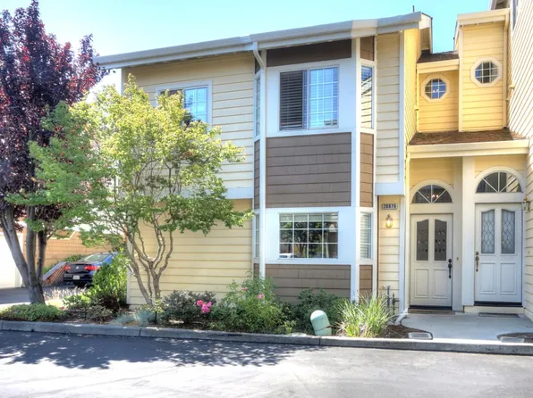 20676 Gardenside Cir, Cupertino, CA 95014
