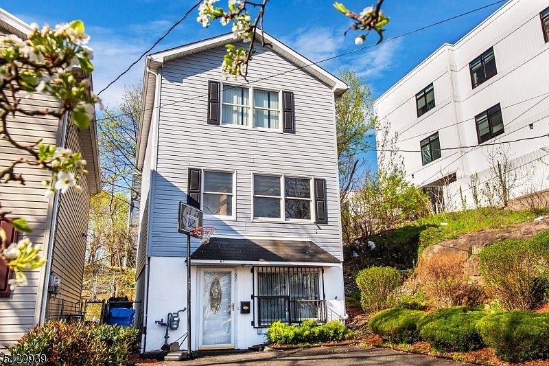 1st image of 67-69 Cliff St