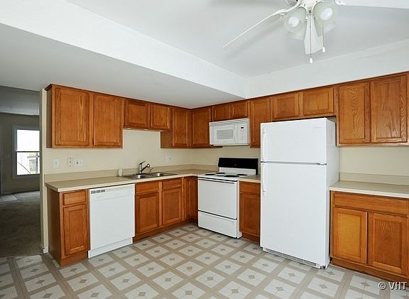 4th image of 1242 Marywood Ct #2
