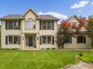 7824 Shepherds Glen Rd, Kalamazoo, MI 49009