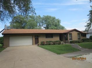 204 N Wabash St, Odell, IL 60460