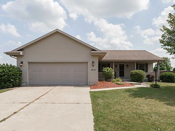 2nd image of 4632 Parkwood Dr