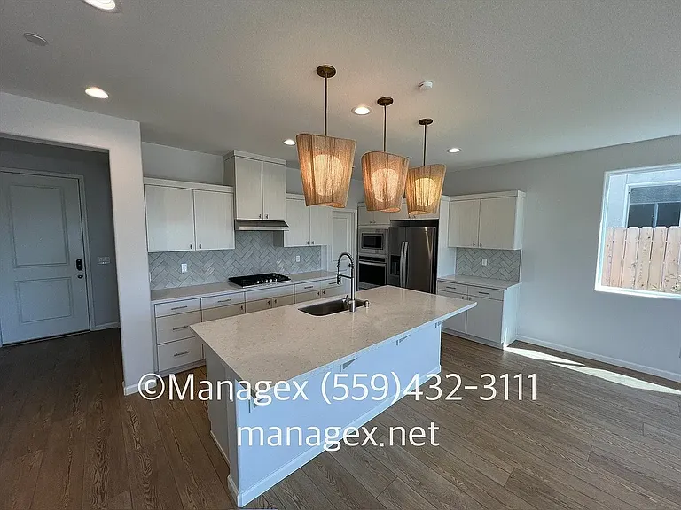 1229 S Traverse Dr — Photo 4