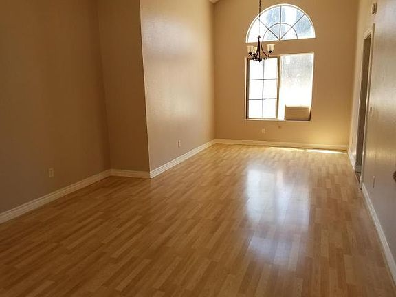 2nd image of 5710 Charlotte Pl